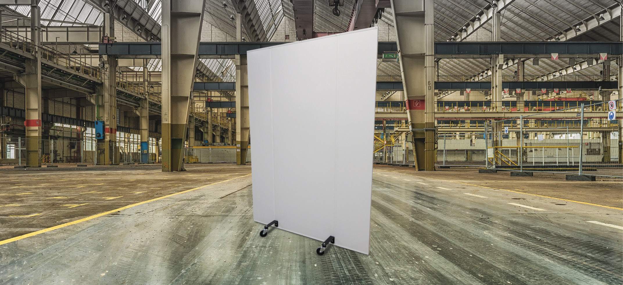 Industristøyskjerm oppstilt i produksjon